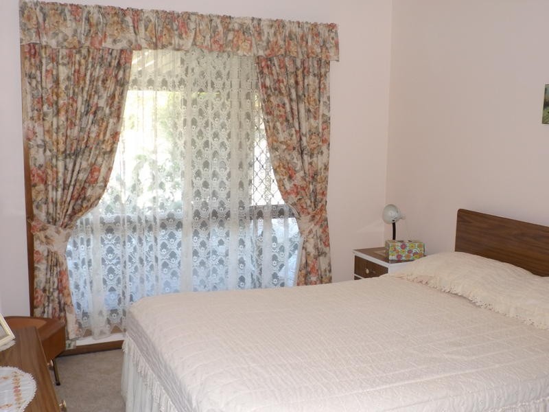 1 Palera Crt, Point Vernon QLD 4655