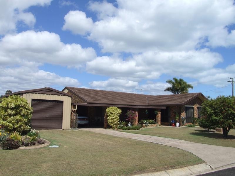 1 Palera Crt, Point Vernon QLD 4655