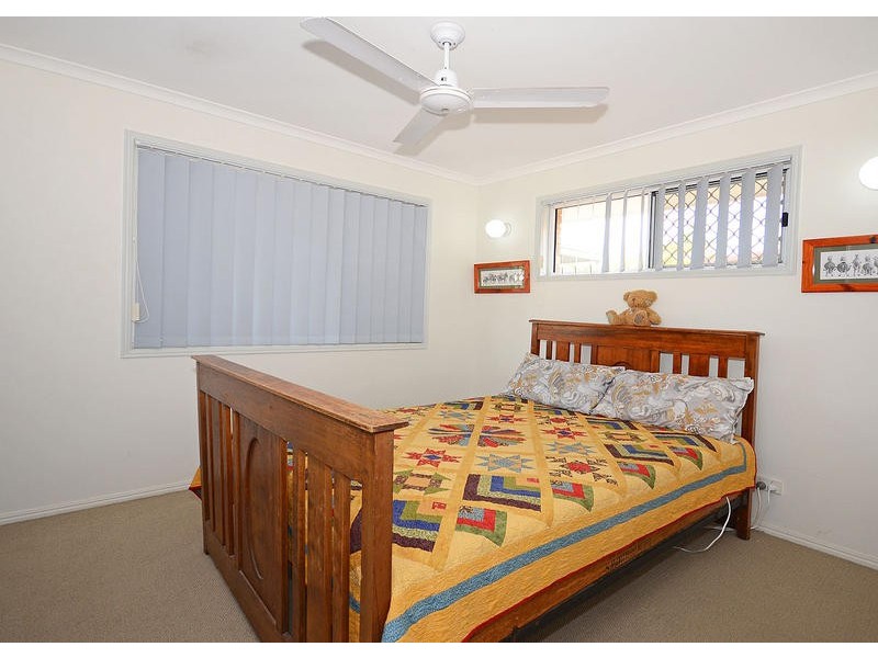 50 Haydn Dve, Kawungan QLD 4655