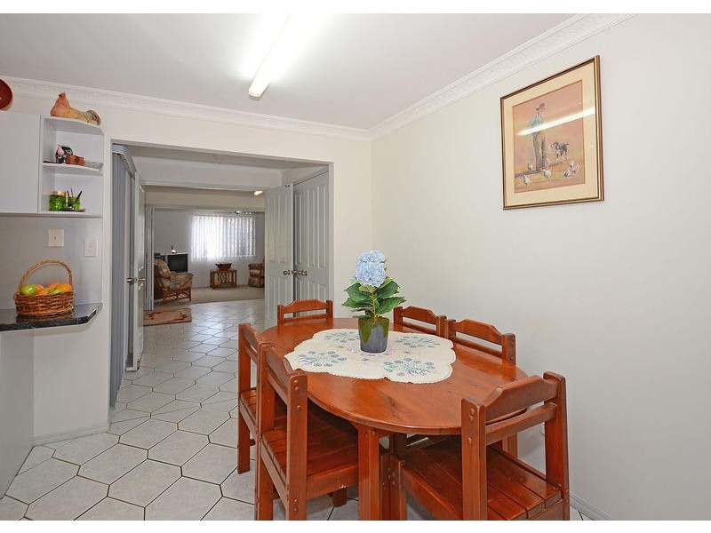 50 Haydn Dve, Kawungan QLD 4655