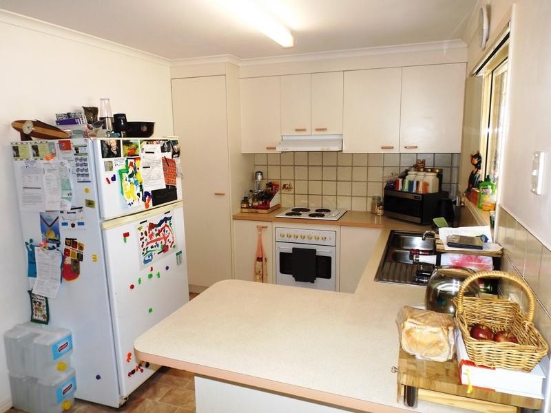 51 Thornbill Dr, Eli Waters QLD 4655