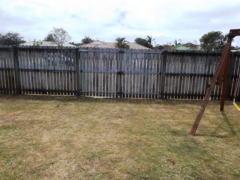 51 Thornbill Dr, Eli Waters QLD 4655