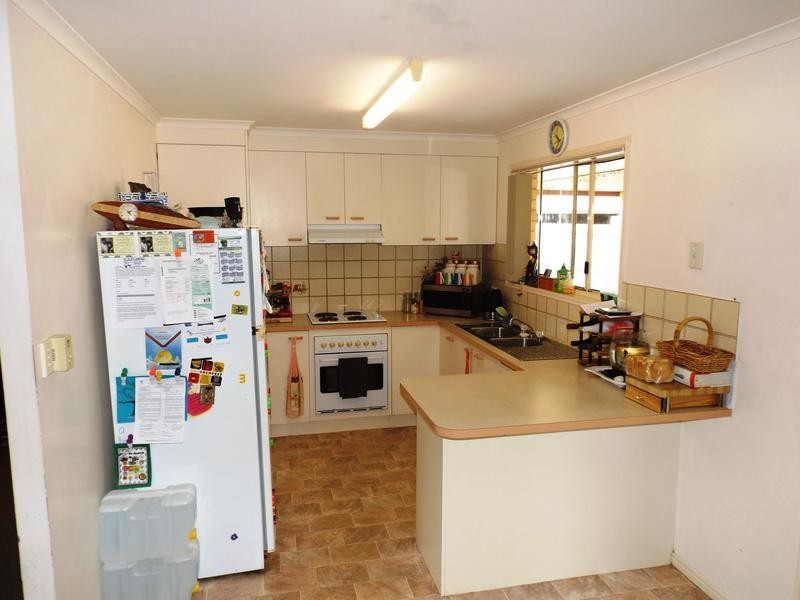 51 Thornbill Dr, Eli Waters QLD 4655