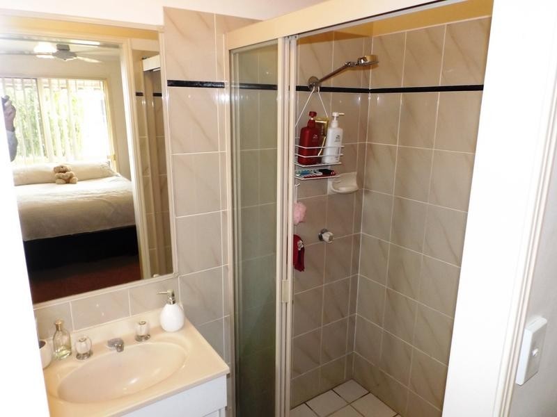 51 Thornbill Dr, Eli Waters QLD 4655