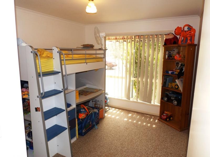 51 Thornbill Dr, Eli Waters QLD 4655