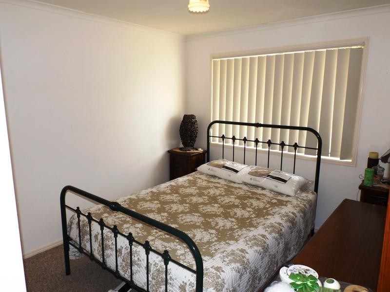 51 Thornbill Dr, Eli Waters QLD 4655