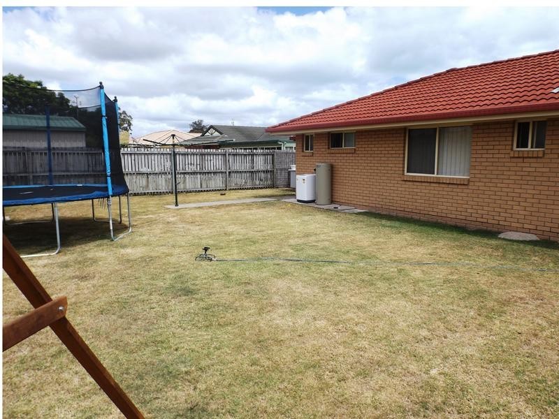 51 Thornbill Dr, Eli Waters QLD 4655