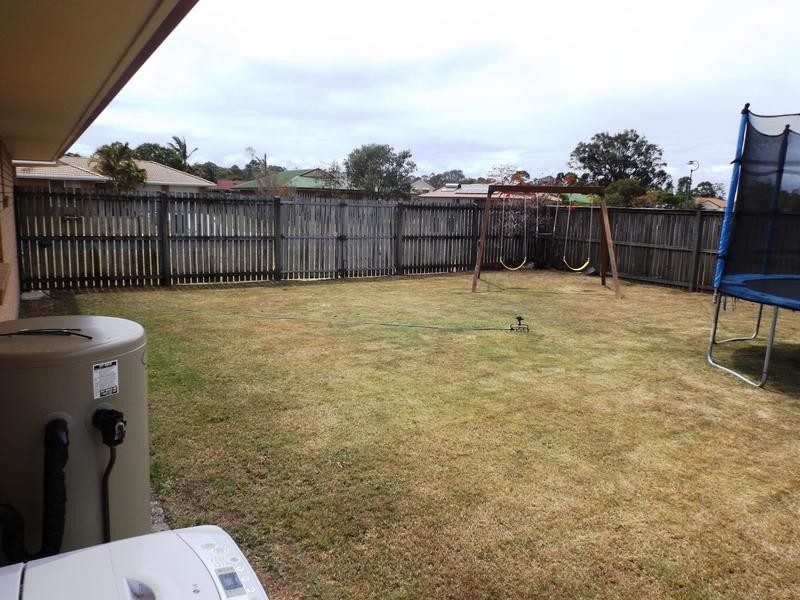 51 Thornbill Dr, Eli Waters QLD 4655