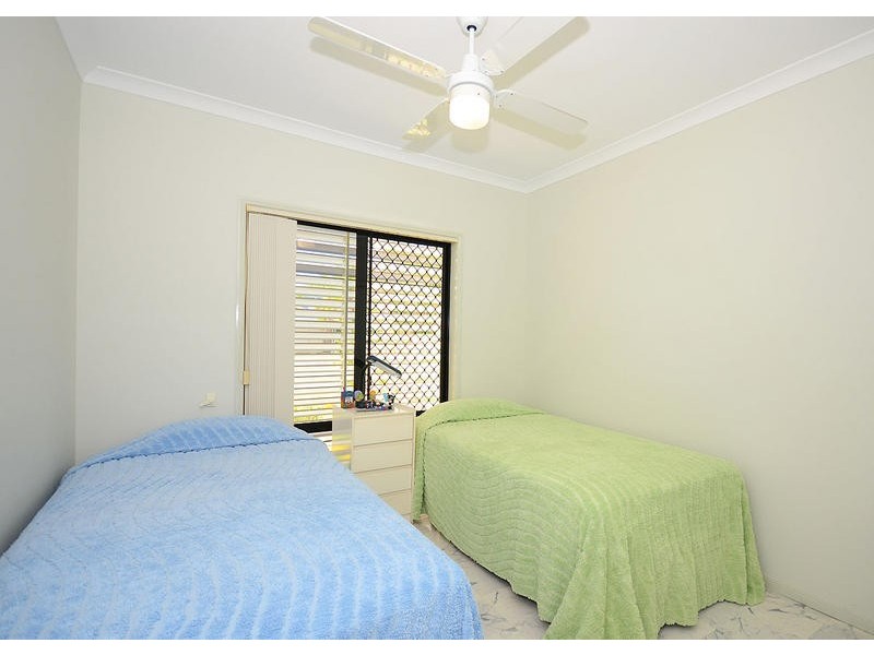 17 Prince St, Urangan QLD 4655