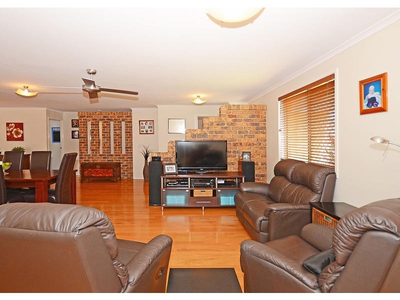 16 Bergin Crt, Torquay QLD 4655