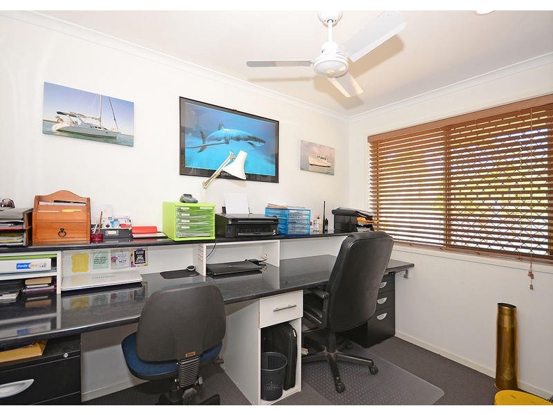 16 Bergin Crt, Torquay QLD 4655