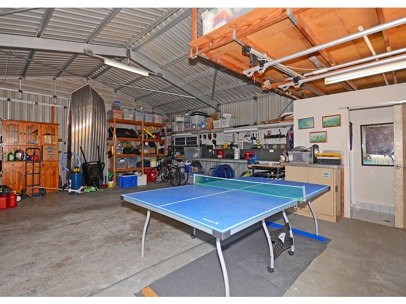 16 Bergin Crt, Torquay QLD 4655