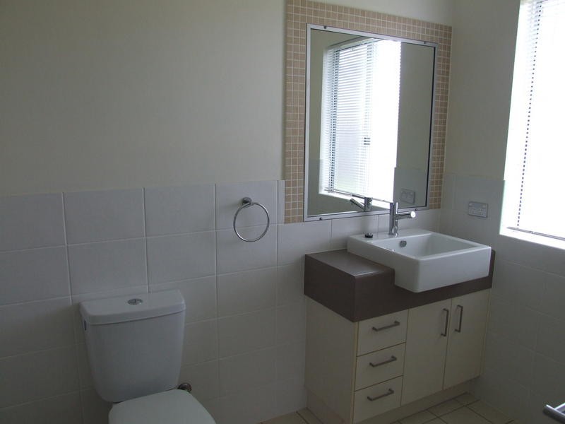 26/ 230 Pulgul St, Urangan QLD 4655