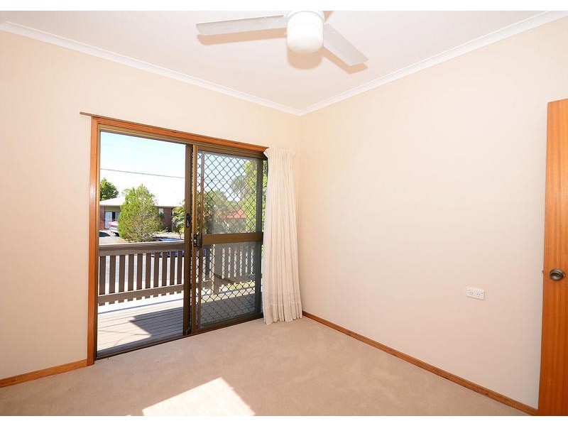 27 Turrum St, Scarness QLD 4655