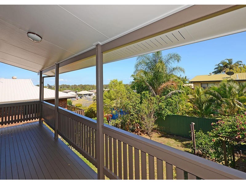 27 Turrum St, Scarness QLD 4655