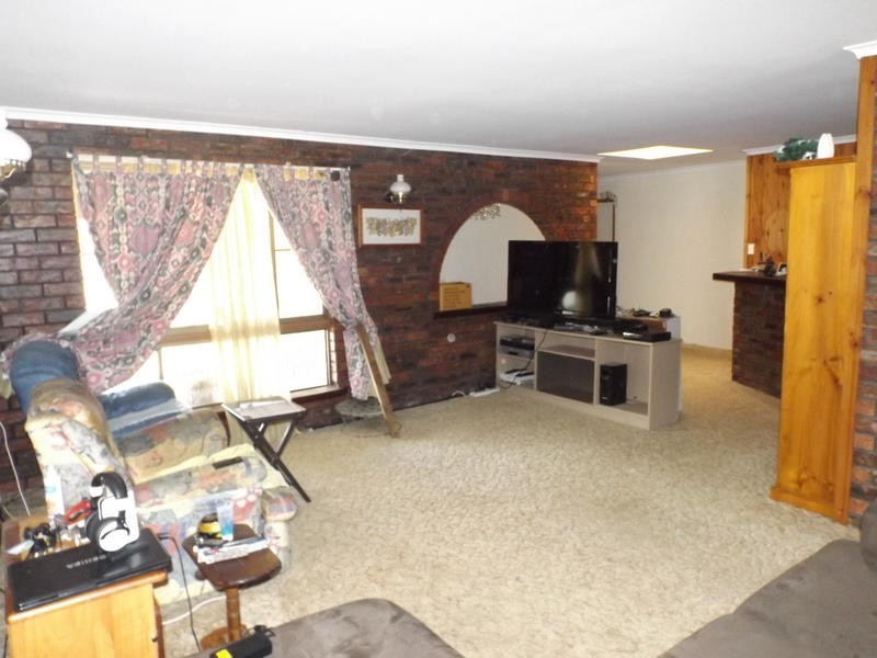 110 Denmans Camp Rd, Scarness QLD 4655