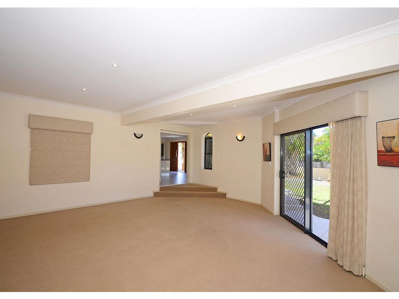 168B Long St, Point Vernon QLD 4655