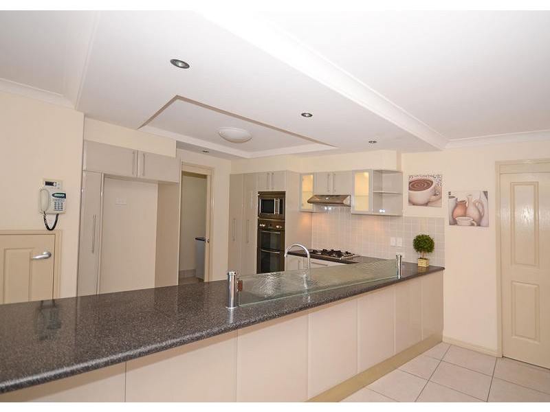 168B Long St, Point Vernon QLD 4655