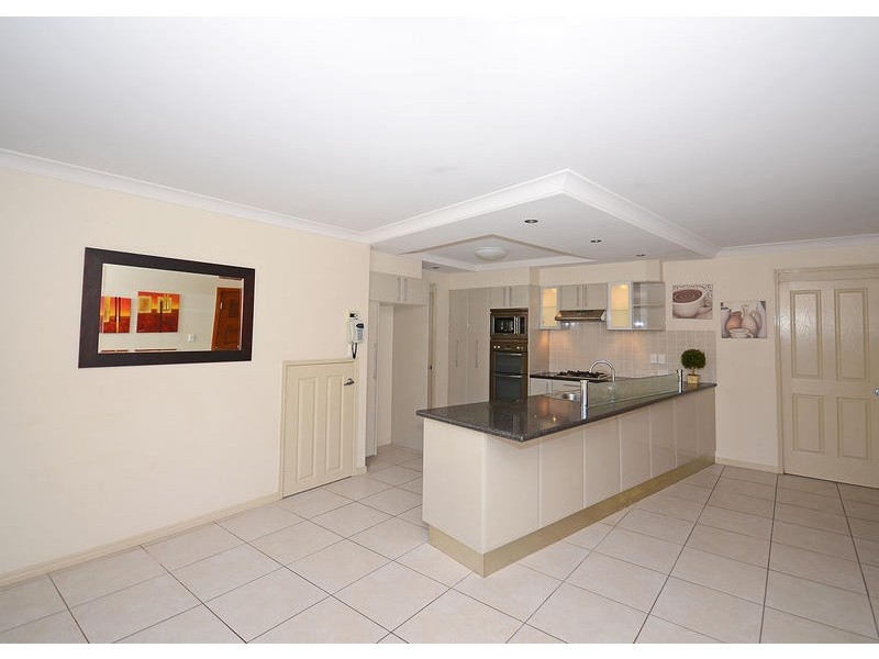 168B Long St, Point Vernon QLD 4655