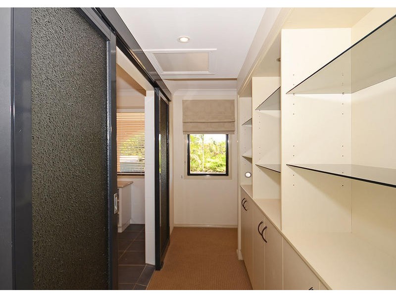 168B Long St, Point Vernon QLD 4655