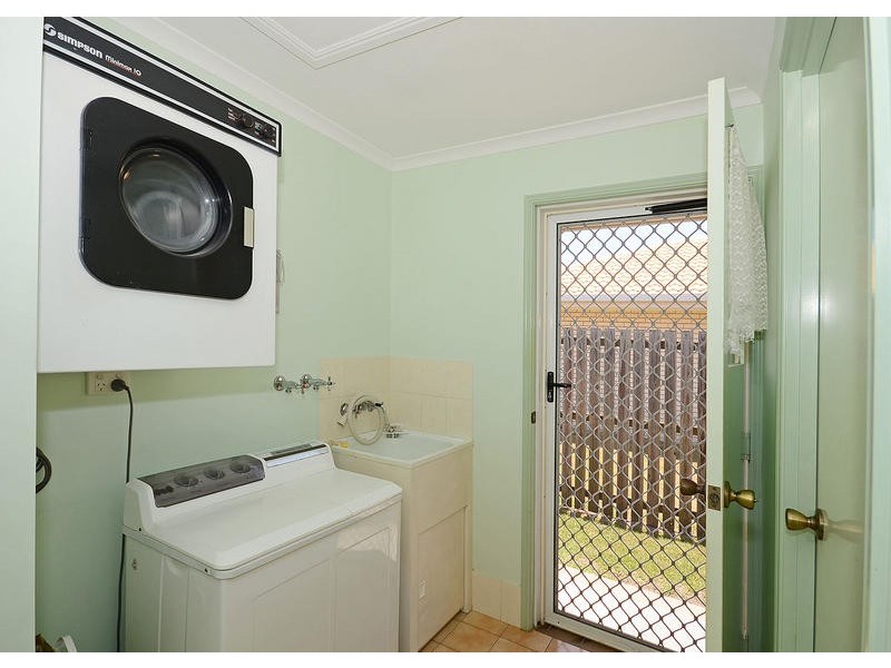 28 Cedar Cr, Kawungan QLD 4655