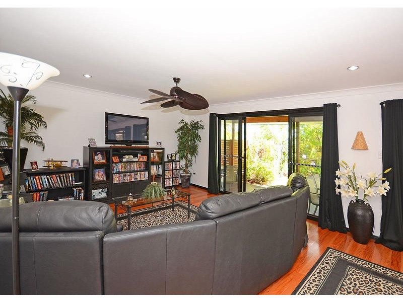 2 Tree View Rd, Toogoom QLD 4655