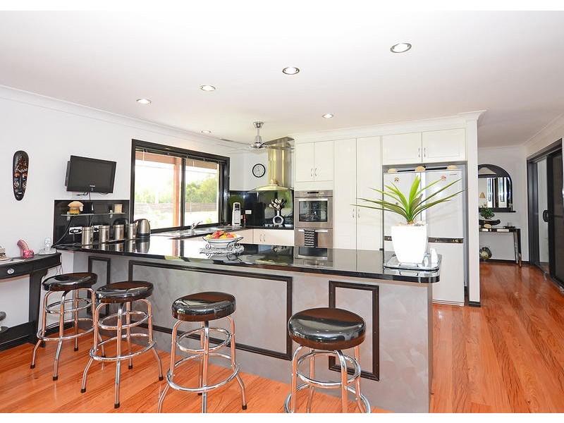 2 Tree View Rd, Toogoom QLD 4655