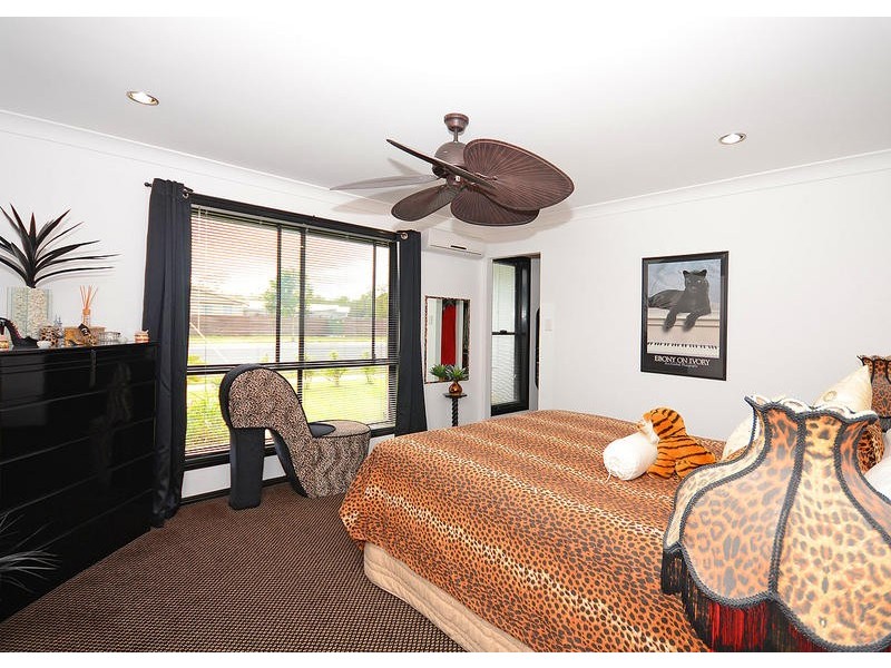 2 Tree View Rd, Toogoom QLD 4655