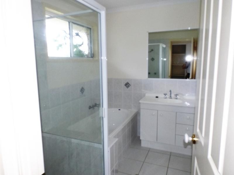 1 Durham Court, Kawungan QLD 4655