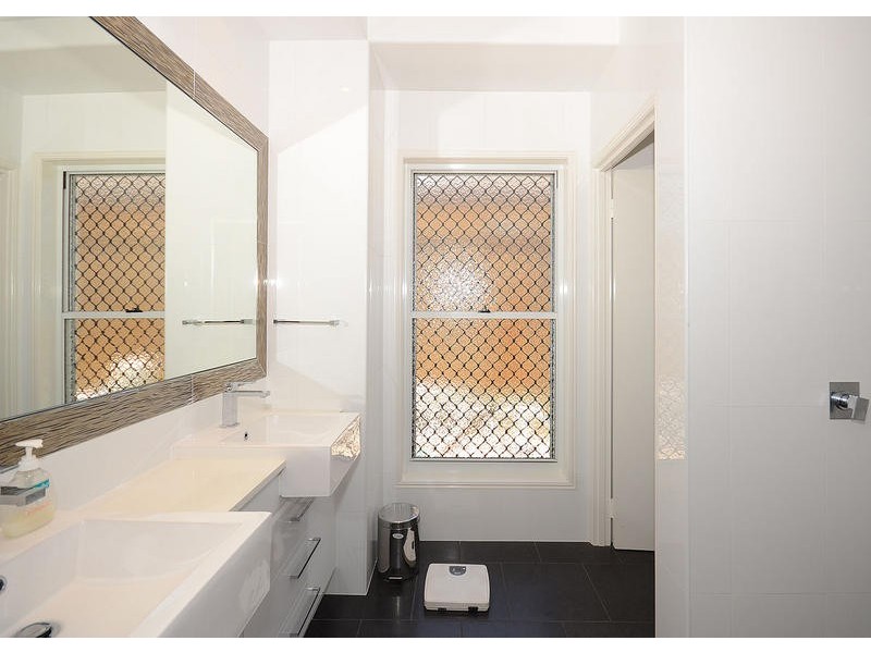 219 Long St, Pialba QLD 4655