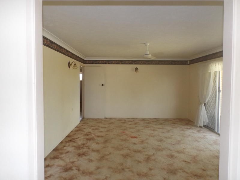 8 Leith St, Pialba QLD 4655