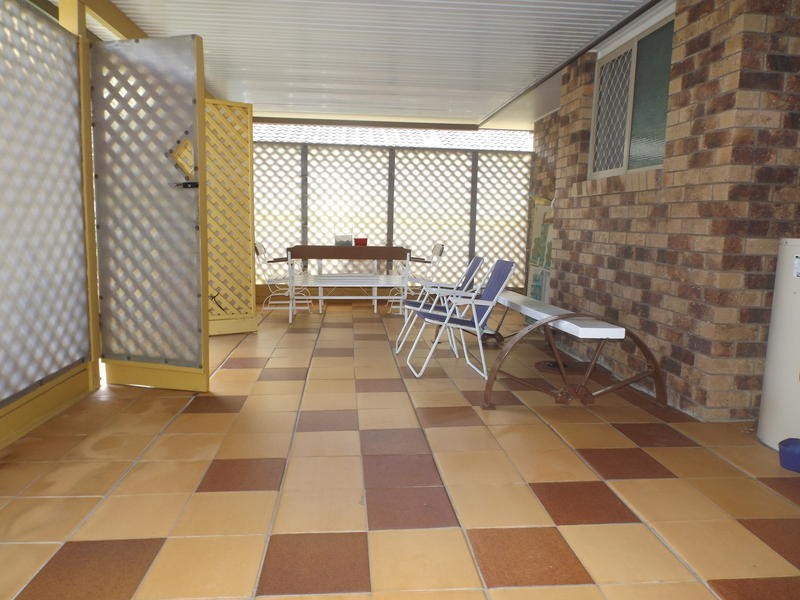 6 Banksia Park Drive, Scarness QLD 4655
