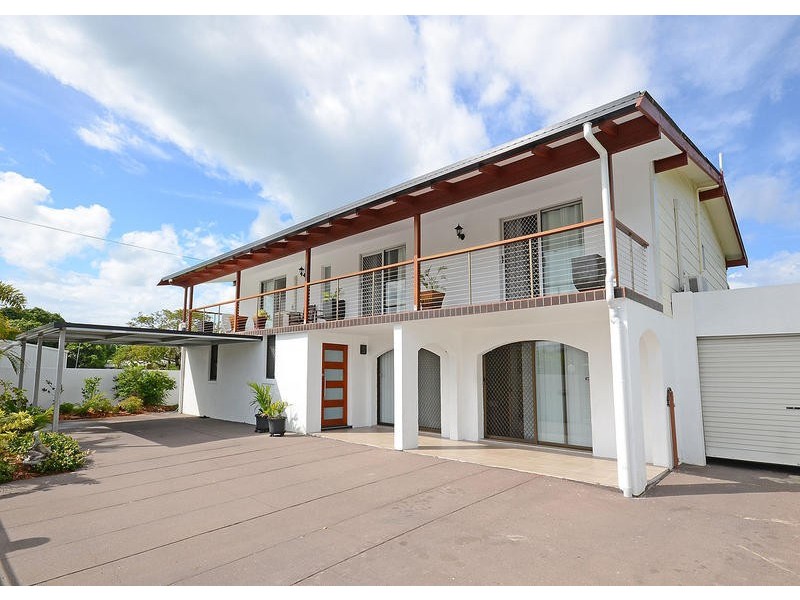 57 Hibiscus Street, Urangan QLD 4655