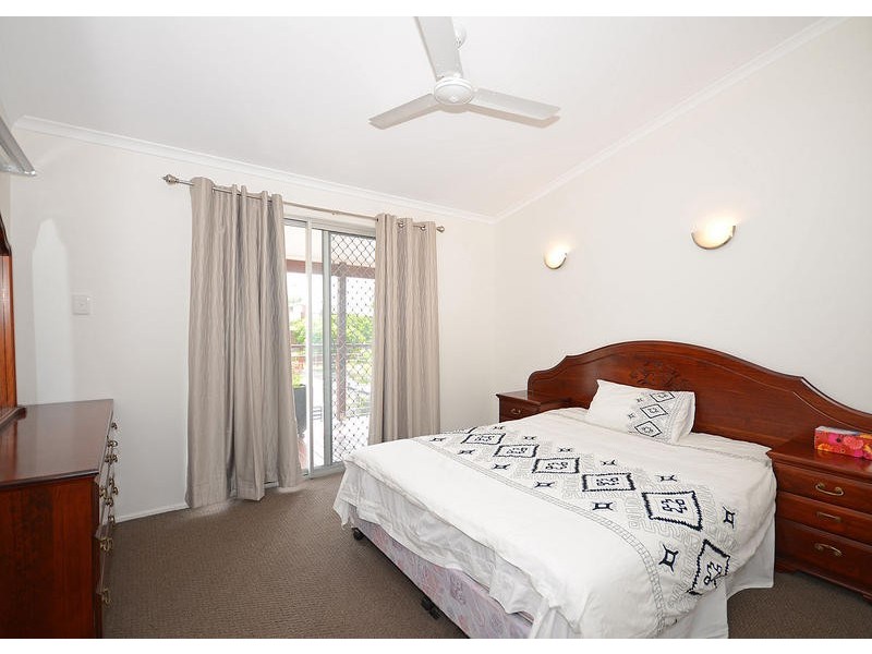57 Hibiscus Street, Urangan QLD 4655