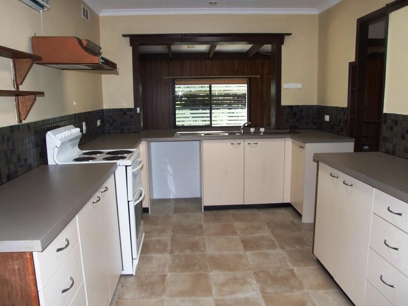 69 Hillcrest Ave, Scarness QLD 4655
