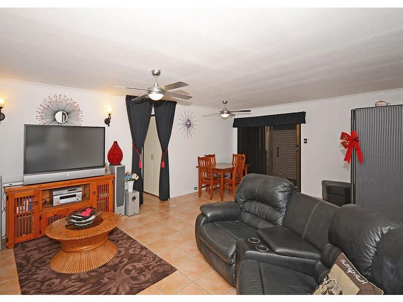 19 Tingira Tce, Scarness QLD 4655