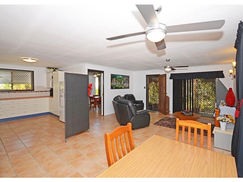 19 Tingira Tce, Scarness QLD 4655