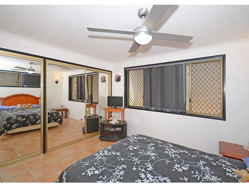 19 Tingira Tce, Scarness QLD 4655