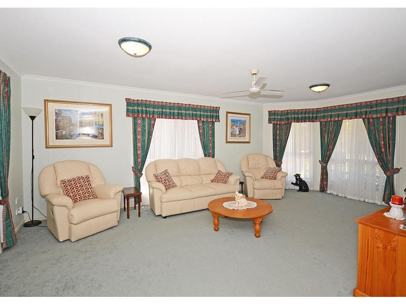 20 Lester Cres, Torquay QLD 4655