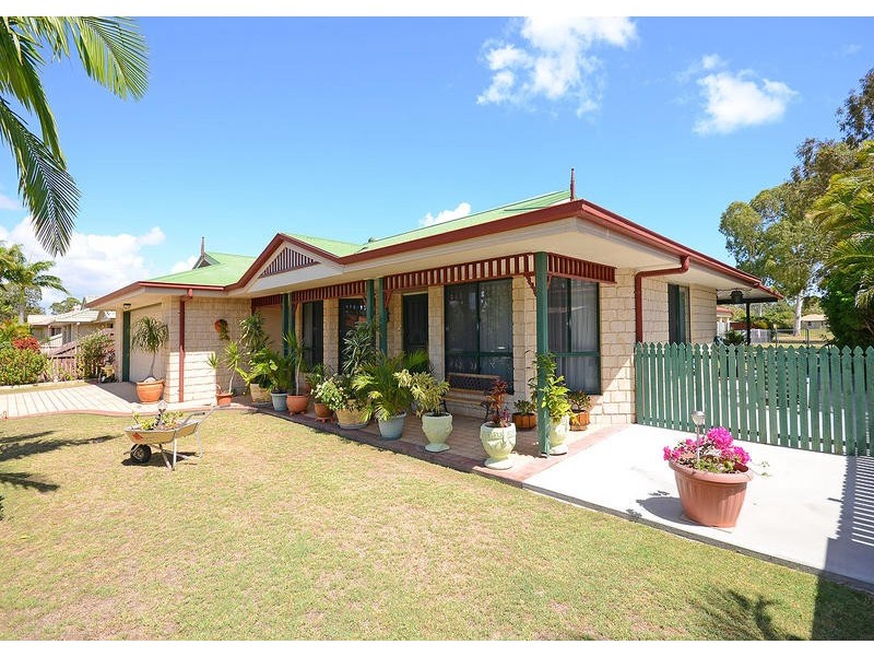 20 Lester Cres, Torquay QLD 4655