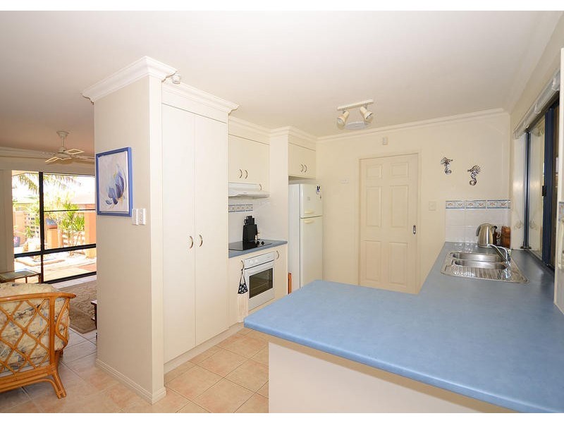 20 Cooloola Crescent, Urangan QLD 4655