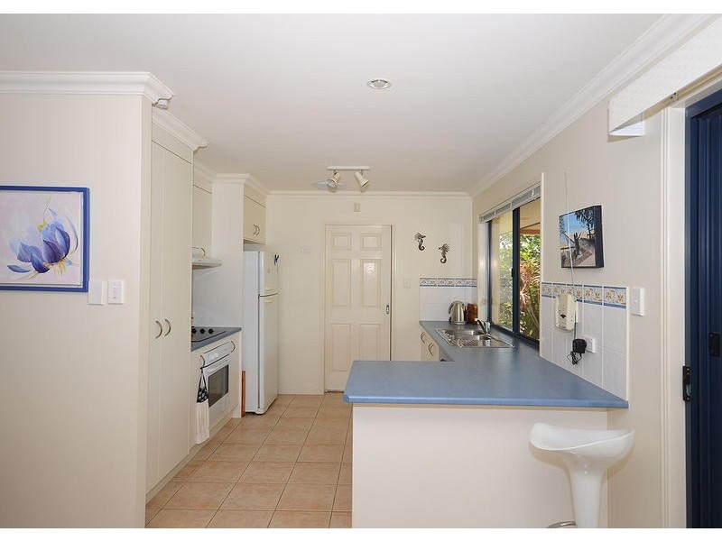 20 Cooloola Crescent, Urangan QLD 4655