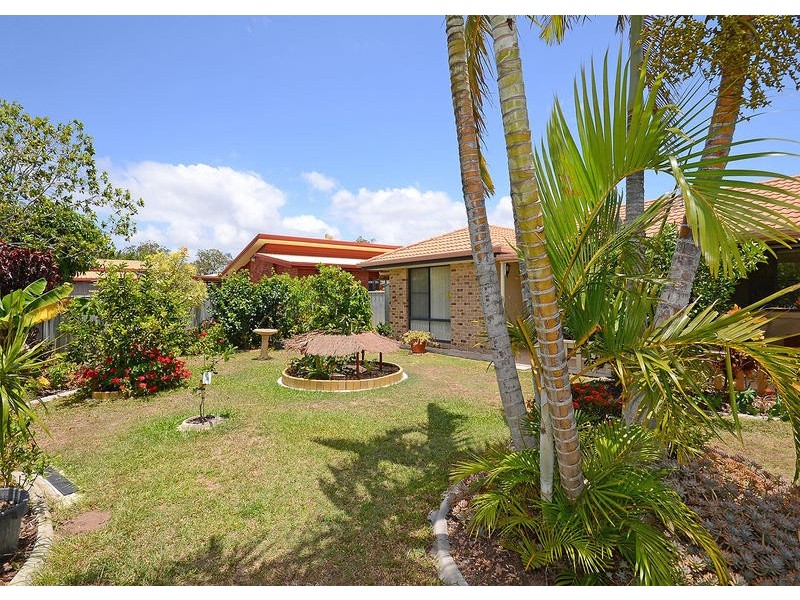 20 Cooloola Crescent, Urangan QLD 4655