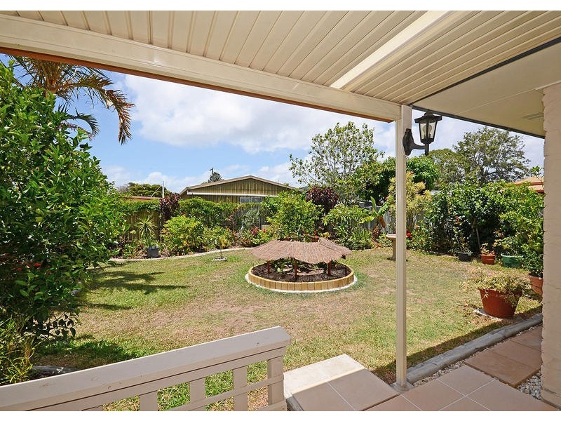 20 Cooloola Crescent, Urangan QLD 4655