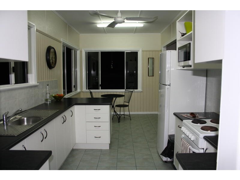 82 Exeter St, Torquay QLD 4655