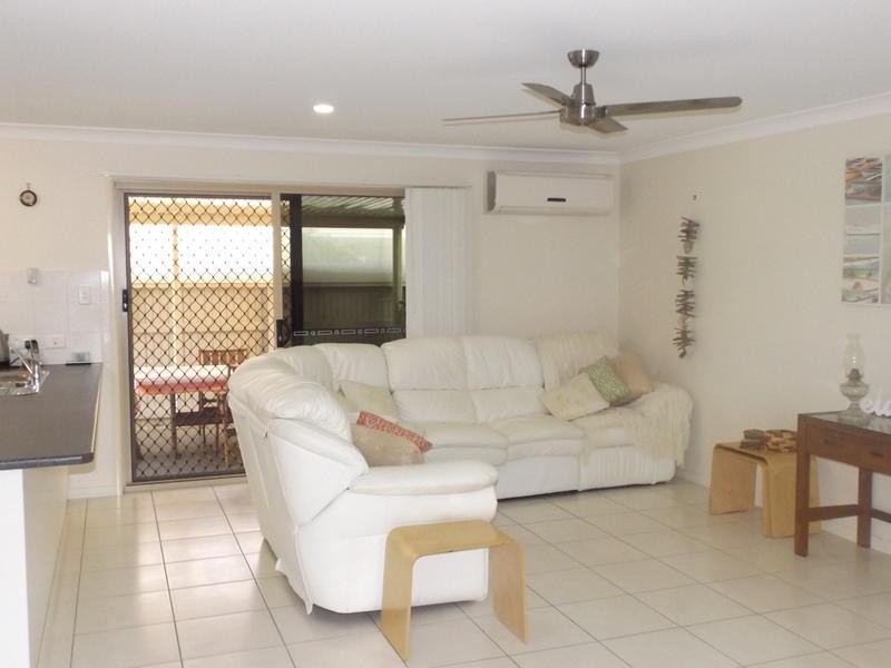 1/ 205 Pulgul St, Urangan QLD 4655