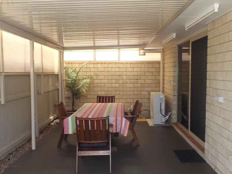 1/ 205 Pulgul St, Urangan QLD 4655