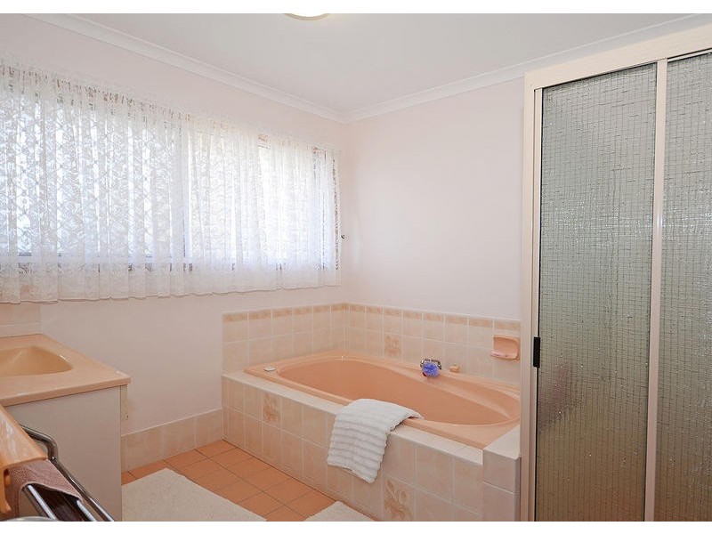 9 Magnolia St, Kawungan QLD 4655