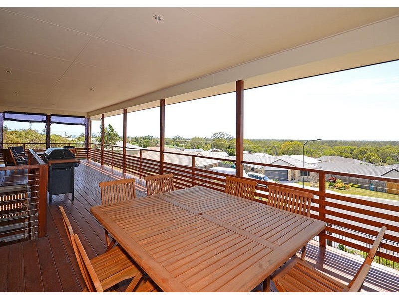 10 Sunad Ct, Nikenbah QLD 4655