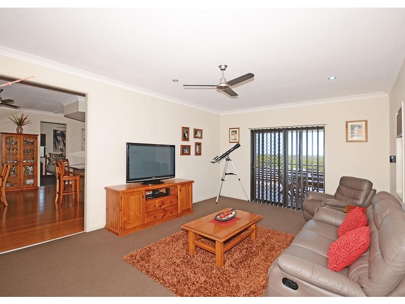 10 Sunad Ct, Nikenbah QLD 4655